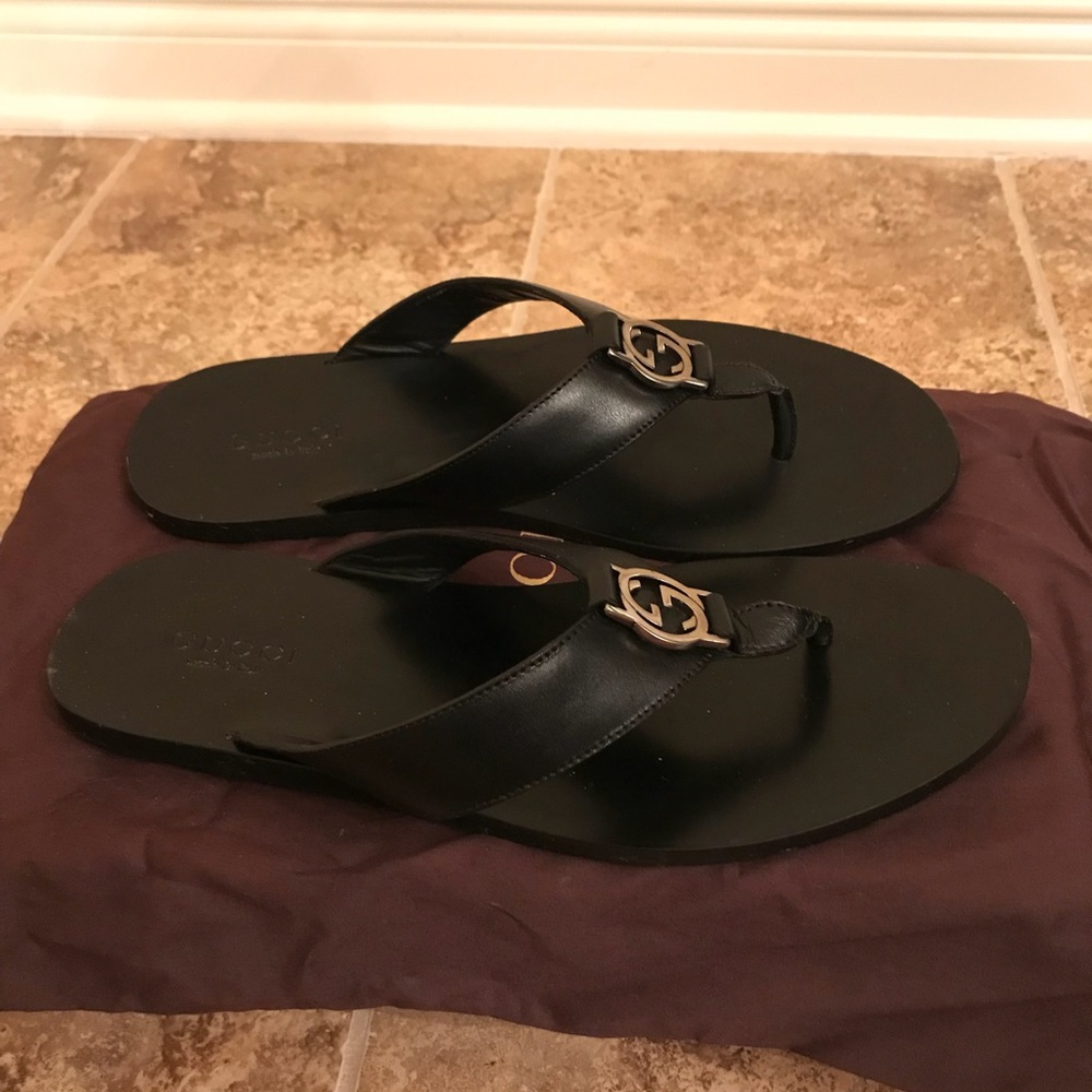 Gucci thong sandals